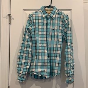 Hollister large button down